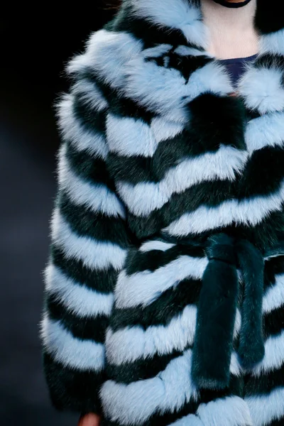 Look 38